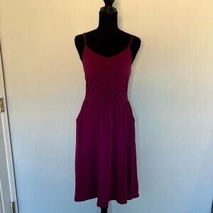 Chic Magenta Spaghetti Strap Midi Dress